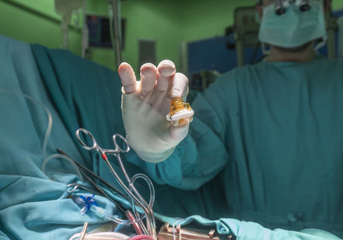 Combination of Drug Treatment, Valve Replacement Improves Survival for Patients With Complex Heart Disease