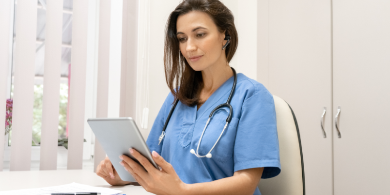 Cancer Symptoms Reduced With Nurse-Led Telehealth Management