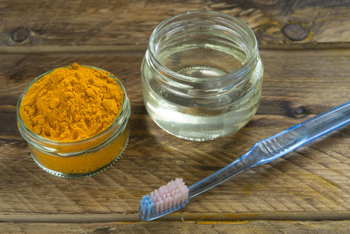 Turmeric Mouthwash Shown to Be Effective in Treatment of Treatment-Induced Oral Mucositis