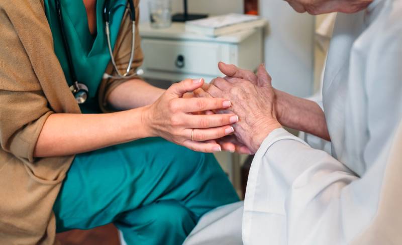 How Oncology Nurses Can Facilitate Access to Quality End-of-Life Care