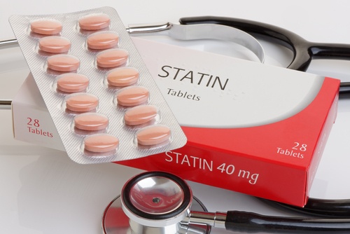 Statin Initiation, Mortality in Older Individuals With Moderate CKD