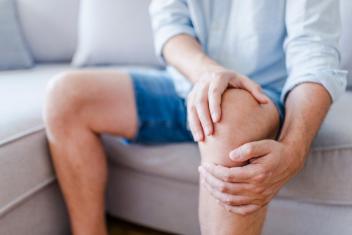 Patients With OA Show Good Adherence to Nonoperative Regimen Prior to Knee Arthroplasty